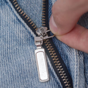 Ritstrekker - Repareer een kapotte ritssluitinghanger