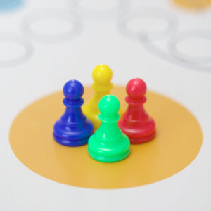 Reservepionnen voor bordspellen – 4 klassieke kleuren - Afbeelding 6
